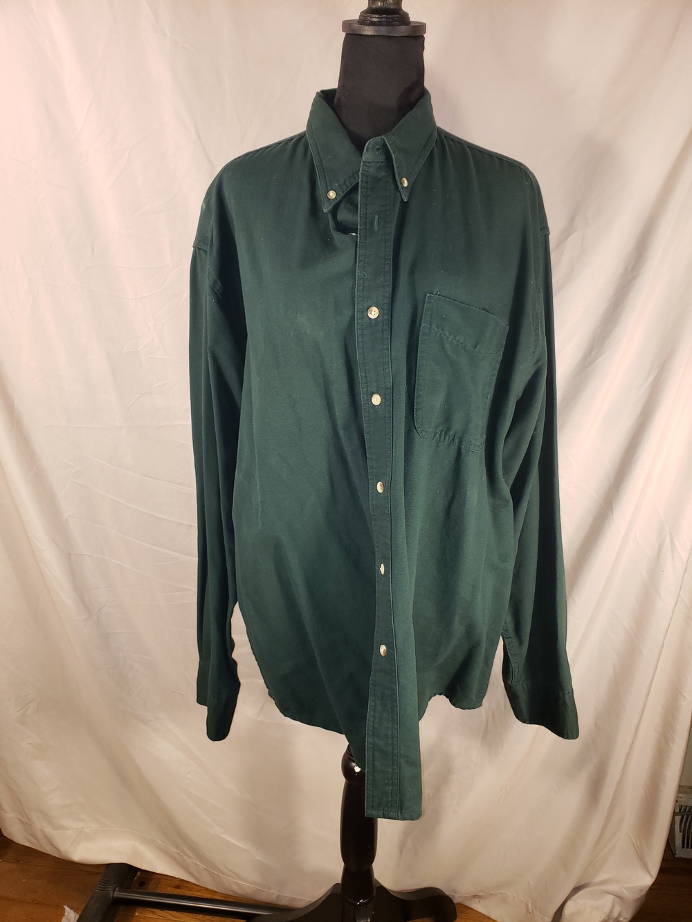 Trader Bay Men's Button-Down Long-Sleeve Shirt in Forest Green - XL
